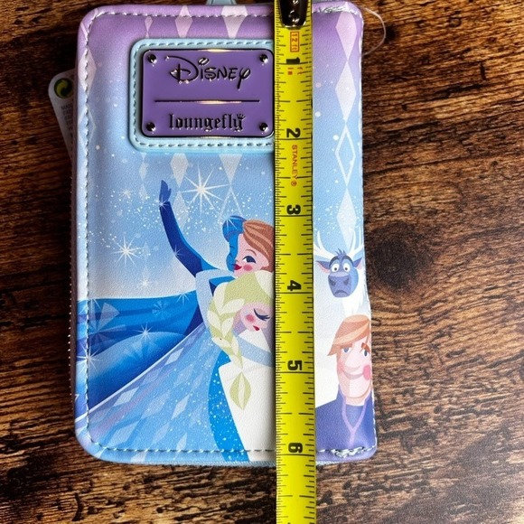 NWT Loungefly Disney Frozen Princess Castle Zip Around Wallet - Picture 5 of 8